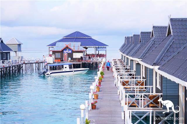 Deep in Malaysia's sea, the 'Garden of Eden ', a world-class diving resort, is the kingdom of Merlot