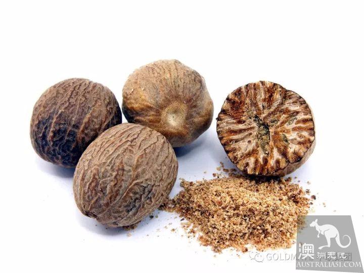 A common flavoring spice and vanilla found in Australian supermarkets, containing various spices in Chinese and English.
