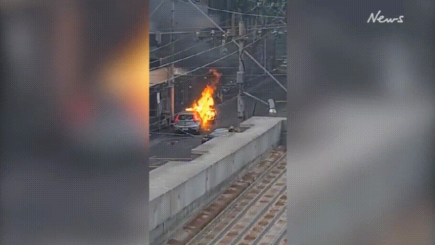 突发!墨尔本男子抗议强制疫苗在Richmond自焚,目击者看到“火人”从车中走出,并大喊“no vax ID”(现场视频)