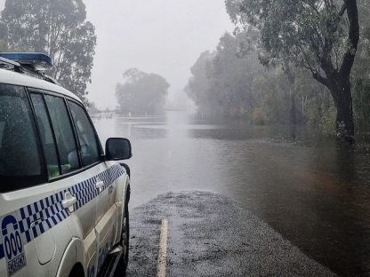 悉尼周末将遭狂风暴雨袭击!新州多地有山体滑坡危险