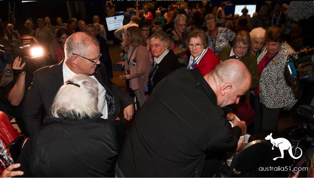 It's not easy to be prime minister in Australia! Maurice, Sydney, poor election, eggs thrown.