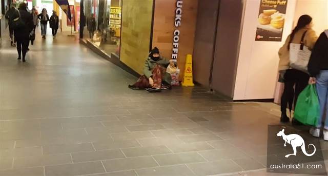 Australian media, police were deployed, Melbourne begging aunt was investigated alive at the scene