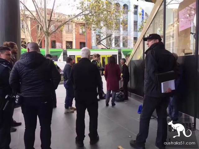 Australian media, police were deployed, Melbourne begging aunt was investigated alive at the scene