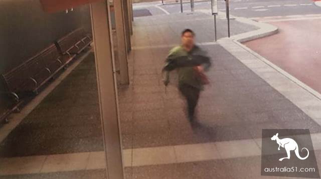 A post-80s Chinese man stabbed a passer-by in Sydney's Chinese area and pleaded guilty to mental illness