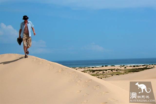 Practical information, guide to the theory and practice of Australia's honeymoon travel.