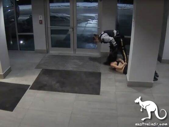 Chinese girls violence beaten by riding police, apology by Royal Canadian Mounted Police