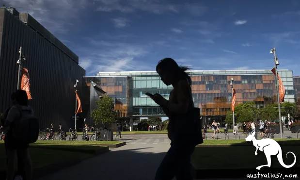 Lonely against Outbreak Racism, Mr Rudd calls for help to foreign students