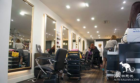 Where are those reliable boys' barbershops in Melbourne?