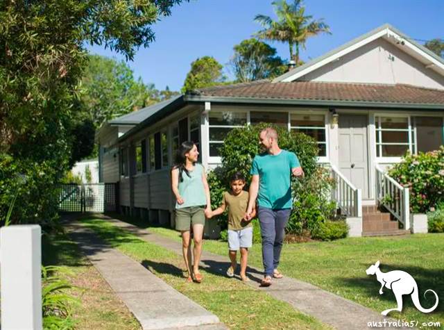A good time to buy a house? Australian homeowners will benefit from low interest rates over the next three years