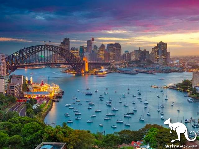 A good time to buy a house? Australian homeowners will benefit from low interest rates over the next three years