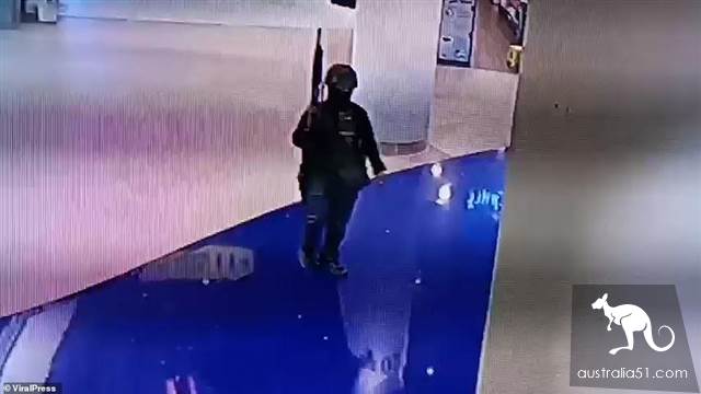 Burst! With a gun strafed the Thai mall,21 dead and 30 wounded