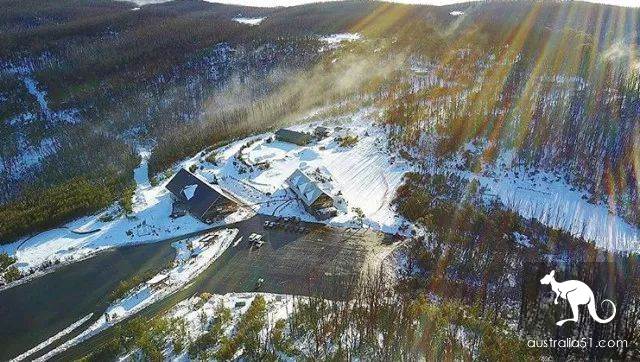 Excited! There's heavy snow around Melbourne, and the fun ski season begins! Skiing strategy in 2019 is the best.
