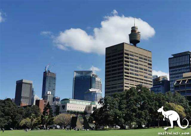 Australia a girls' school and boys' school merger heated discussion, boys and girls reaction bright!