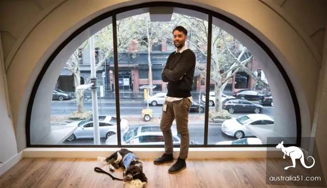 Melbourne luxury youth reception center complained of luxury star hotel
