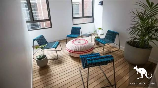 Melbourne luxury youth reception center complained of luxury star hotel