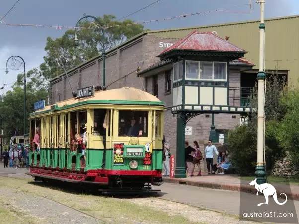 Walk into Sydney's coolest top 10 museums