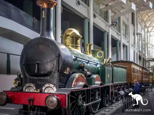 Walk into Sydney's coolest top 10 museums