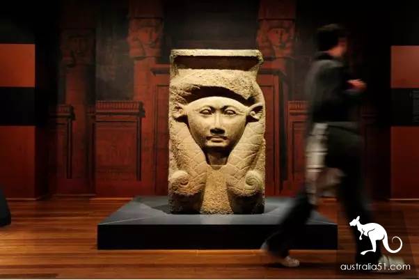 Walk into Sydney's coolest top 10 museums