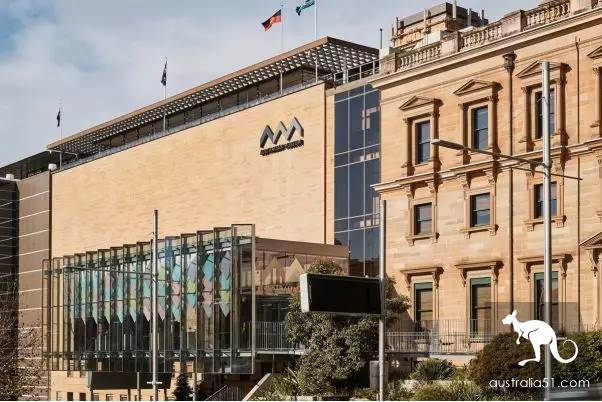 Walk into Sydney's coolest top 10 museums