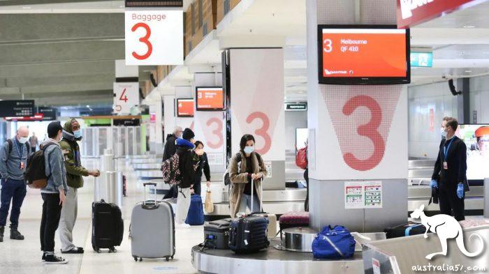 Passengers were released without inspection after Melbourne flight arrived in Sydney