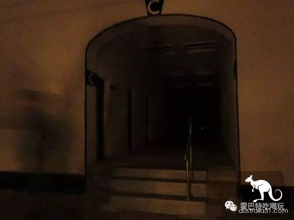 亚瑟港夜晚的探险之旅，勇敢者的旅行