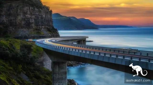 Spit blood! There are 12 beautiful scenic spots around Sydney and 19 characteristic towns! Take baby and play with one.