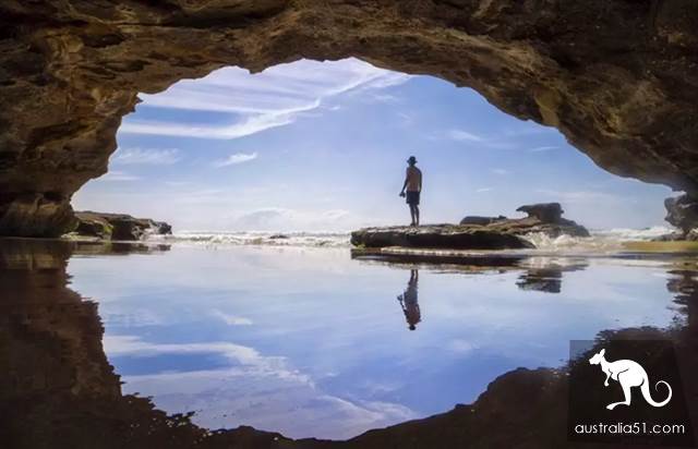 Spit blood! There are 12 beautiful scenic spots around Sydney and 19 characteristic towns! Take baby and play with one.