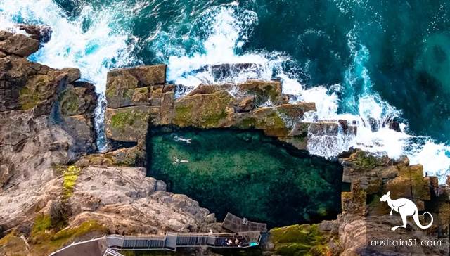 Spit blood! There are 12 beautiful scenic spots around Sydney and 19 characteristic towns! Take baby and play with one.