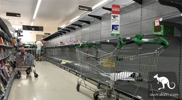 The reason that Australian people hoard paper madly finally exposes! In order to solve the toilet paper shortage, newspapers are empty 8 pages...