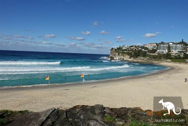 Six kilometers to explore Sydney's best-known coastal trekking route: Bundy to Kugibstep Road