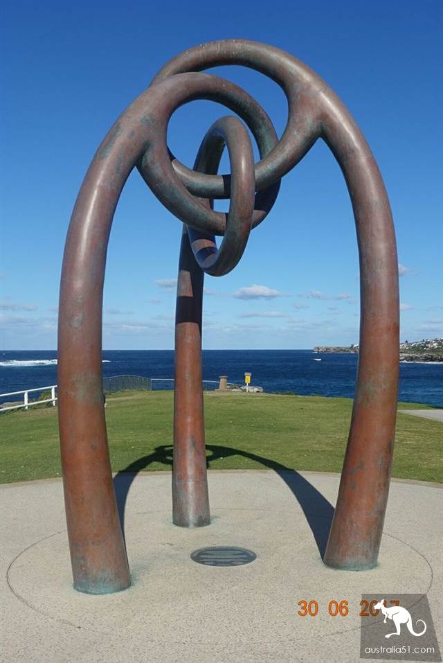 Six kilometers to explore Sydney's best-known coastal trekking route: Bundy to Kugibstep Road