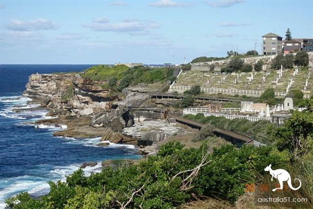 Six kilometers to explore Sydney's best-known coastal trekking route: Bundy to Kugibstep Road