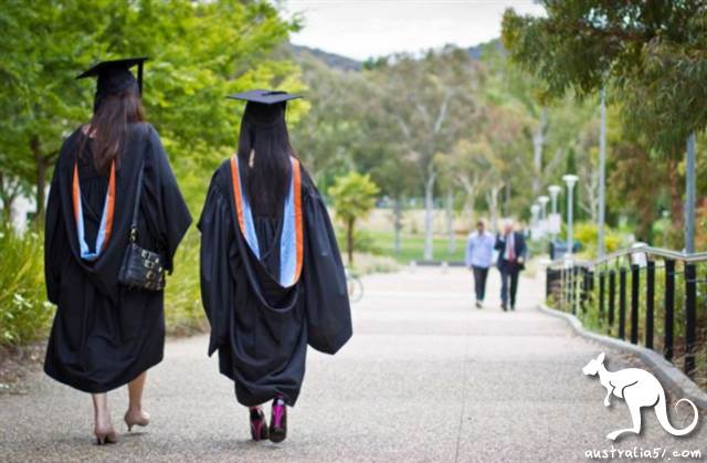 Students return to Australia 'pilot sites' announced, the cost of isolation by whom to bear?