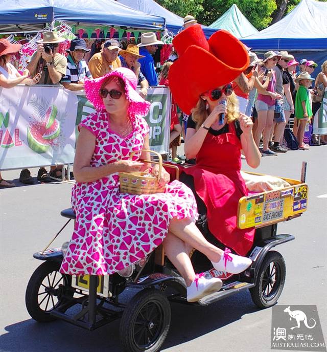 Watermelon festival in the small town of Chinchilla, Kunzhou, where watermelons are not used for food.