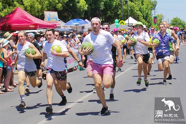Watermelon festival in the small town of Chinchilla, Kunzhou, where watermelons are not used for food.