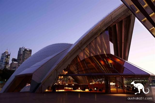 Two or three things you need to know when you watch a show at the Sydney Opera House