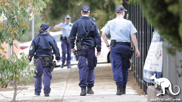 For two consecutive days ,' bomb fraud 'affected more than 30 schools in HSC new state