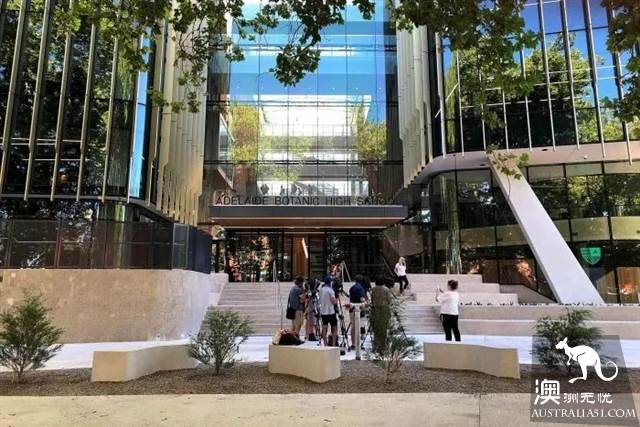 Adelaide international students seizing local high school resources? Local is angry! Say you should consider the Australians first!