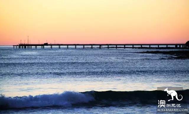 Travel, quiet town Ron, meet the softest time on ocean road