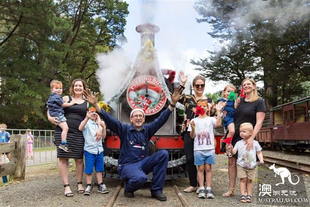 One hundred years old, Puffing Billy Railway Little train, why is it still favored today? (attached with mini train play introduction)