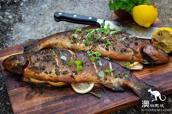 What are the names of vegetables, fish and spices that are often sold in Australian supermarkets? How do you eat it?