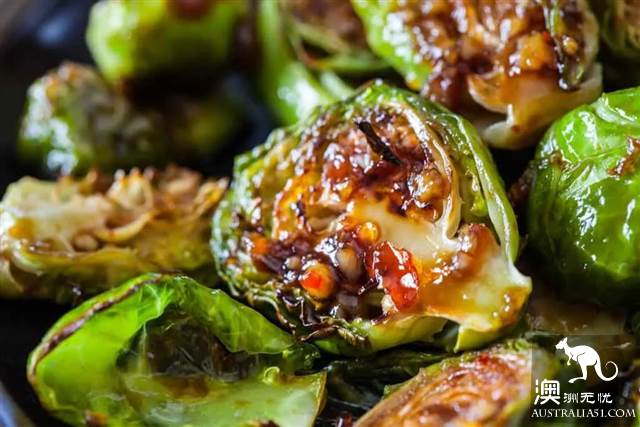 What are the names of vegetables, fish and spices that are often sold in Australian supermarkets? How do you eat it?