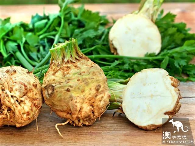 What are the names of vegetables, fish and spices that are often sold in Australian supermarkets? How do you eat it?