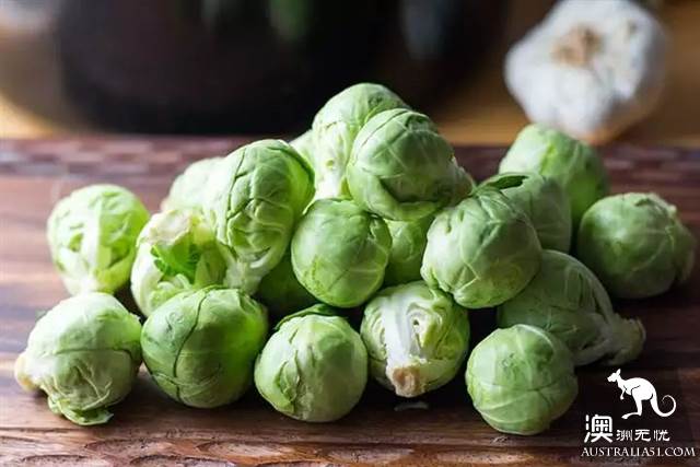 What are the names of vegetables, fish and spices that are often sold in Australian supermarkets? How do you eat it?