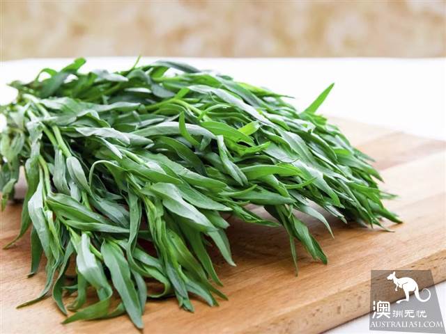 What are the names of vegetables, fish and spices that are often sold in Australian supermarkets? How do you eat it?