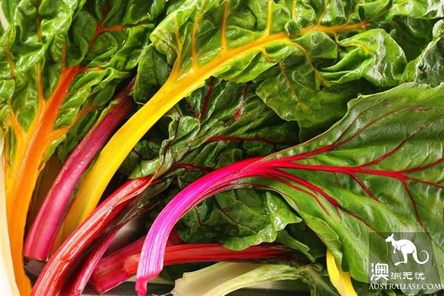 What are the names of vegetables, fish and spices that are often sold in Australian supermarkets? How do you eat it?