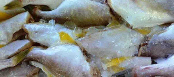 What are the names of vegetables, fish and spices that are often sold in Australian supermarkets? How do you eat it?