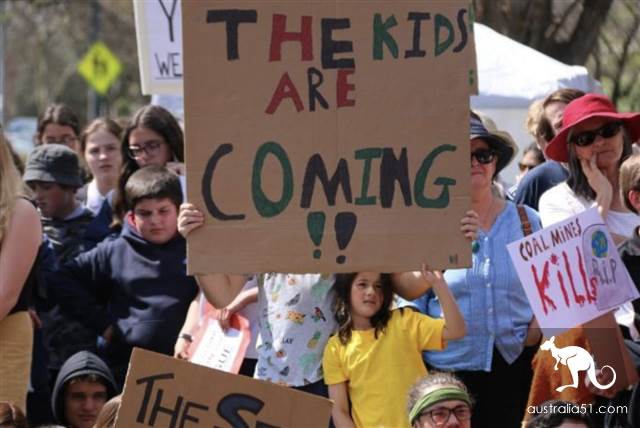 300000 Australian Youth parade calls for Climate change threat Earth