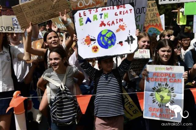 300000 Australian Youth parade calls for Climate change threat Earth