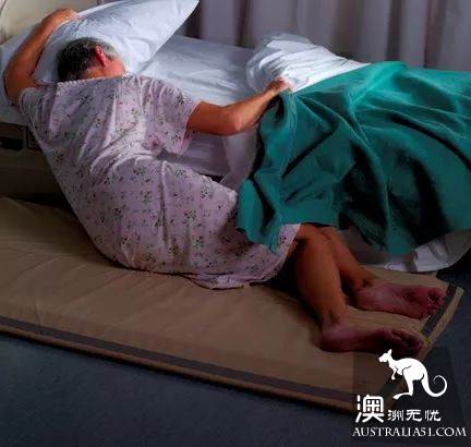 太恐怖!澳洲大妈挣扎2小时,最终惨死在医院!真相令人发指,这是在杀人啊...
